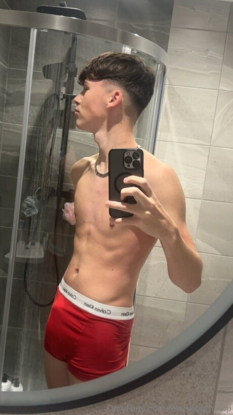 Lewisboothyvip