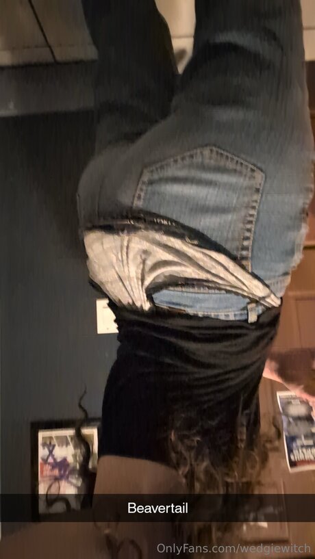 Nacktes geleaktes OnlyFans-Foto von Wedgiewitch