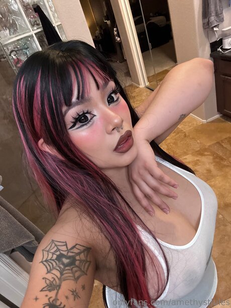 Nacktes geleaktes OnlyFans-Foto von Amethystbruise