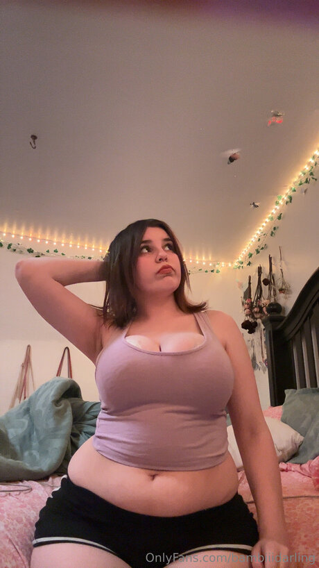 Nacktes geleaktes OnlyFans-Foto von Bambiiidarling