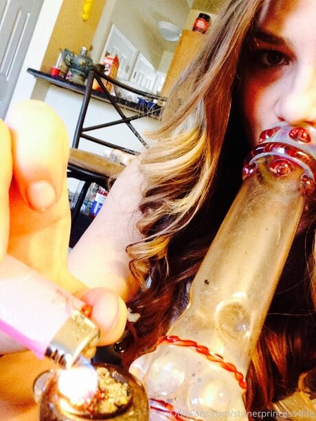 Stonerprincess4life