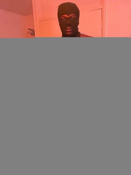 Nacktes geleaktes OnlyFans-Foto von Treondisplay