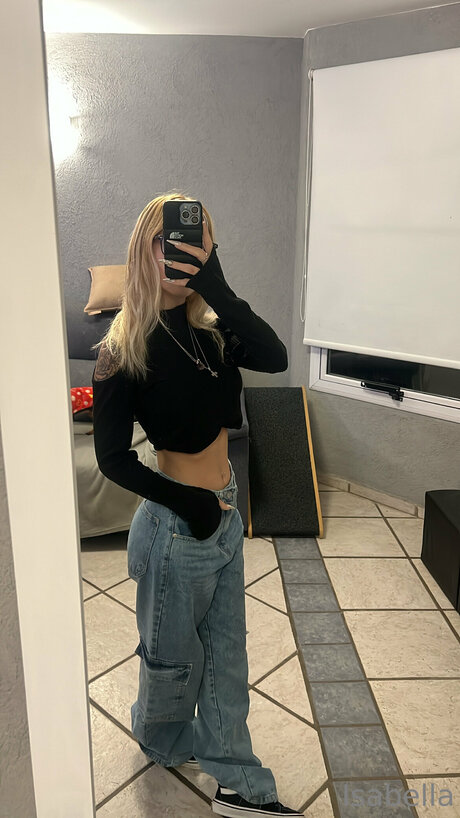 Isabellaa12