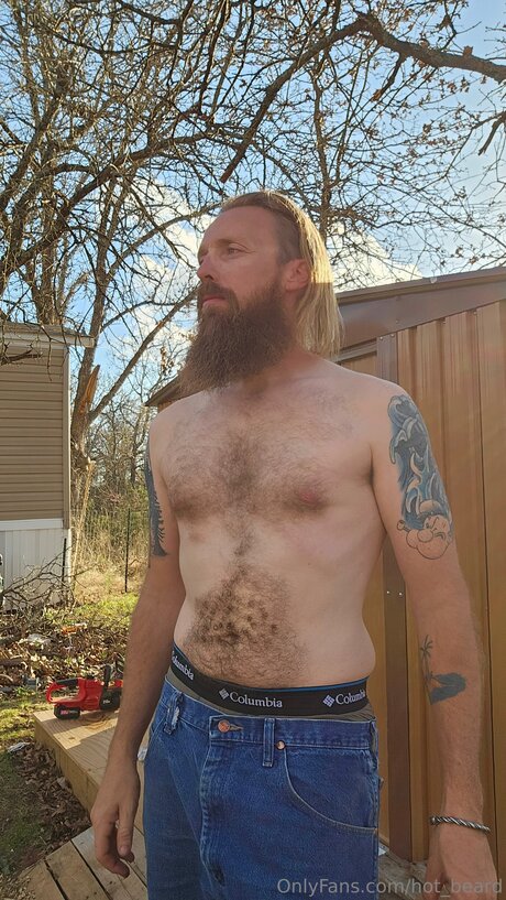 Nacktes geleaktes OnlyFans-Foto von Hot Beard