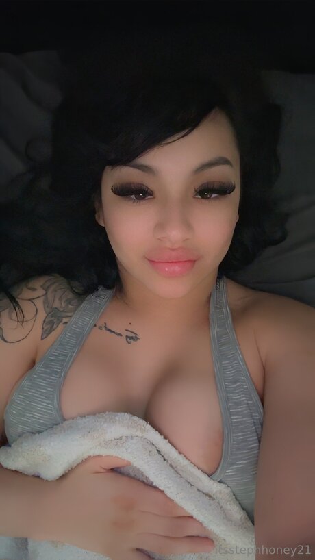 Itsstephhoneyxo21