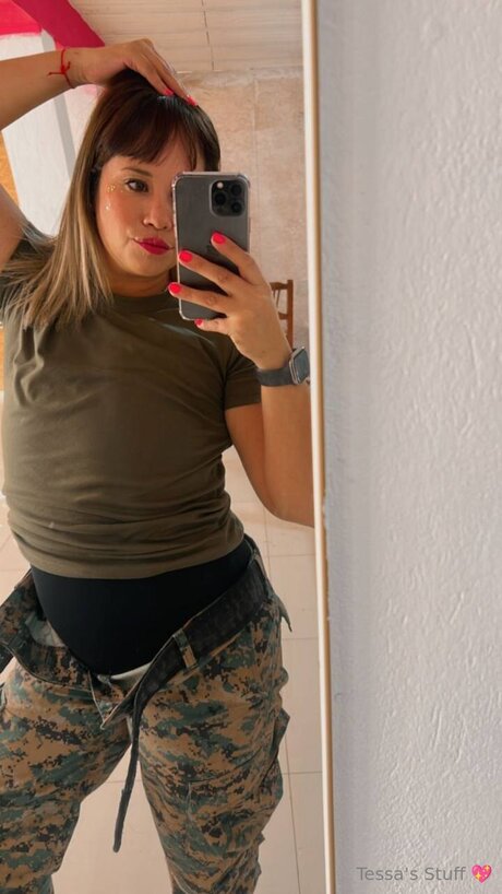 Nacktes geleaktes OnlyFans-Foto von Curvy Tess