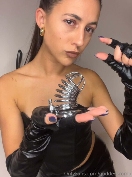 Nacktes geleaktes OnlyFans-Foto von Goddessroma