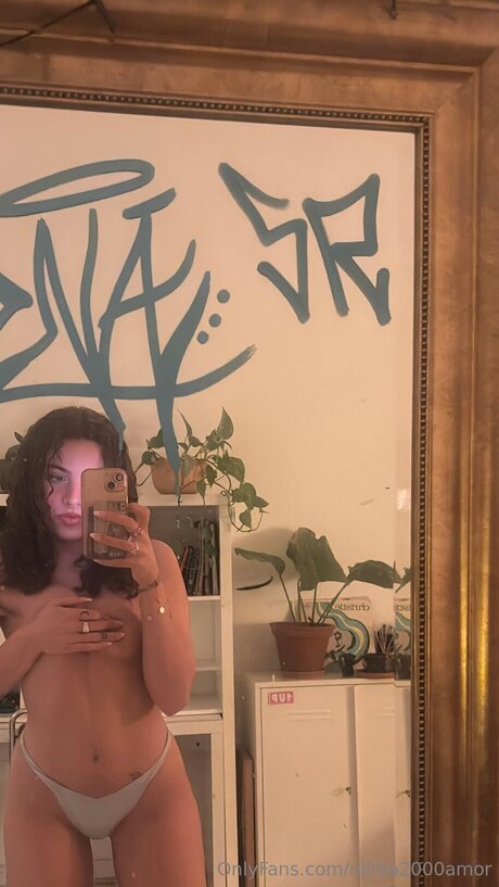 Nacktes geleaktes OnlyFans-Foto von Nikita2000amor