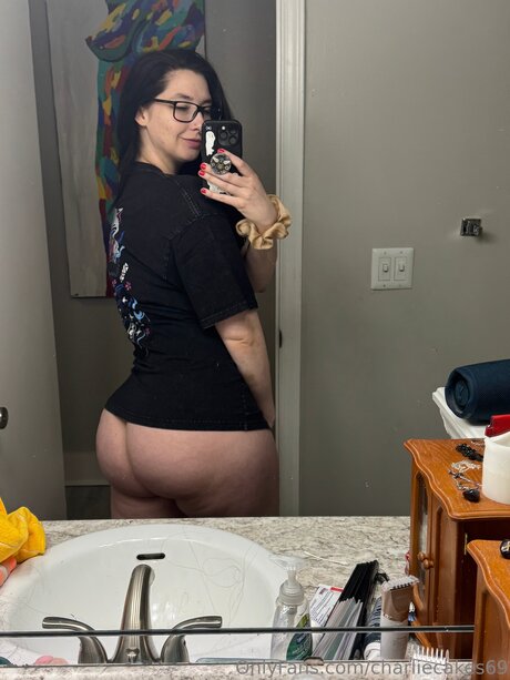 Charliecakes69