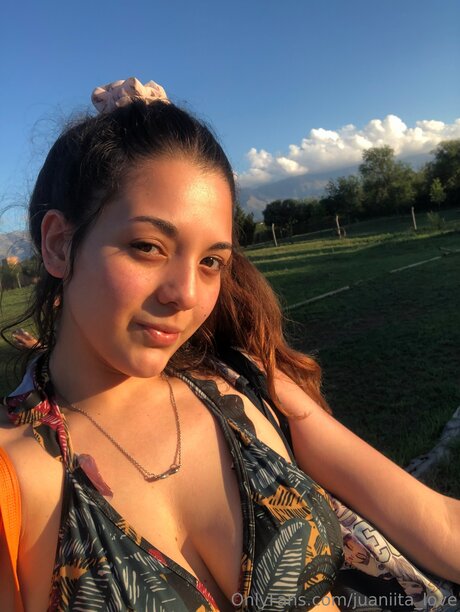 Nacktes geleaktes OnlyFans-Foto von Juaniita Love