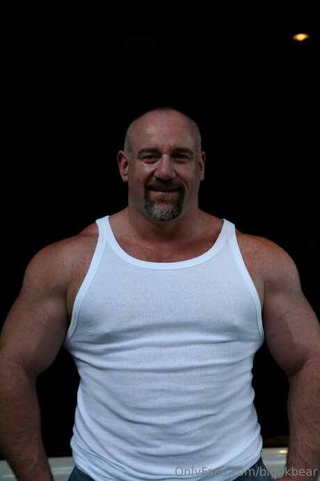 Nacktes geleaktes OnlyFans-Foto von Bigukbear