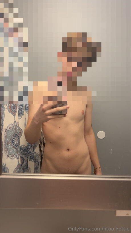 Htoo Hottie