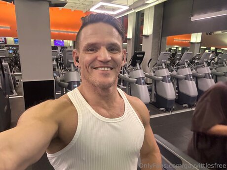 Nacktes geleaktes OnlyFans-Foto von Gayvittlesfree