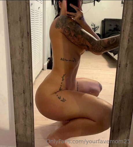 Yourfavemom25