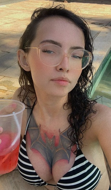 Nacktes geleaktes OnlyFans-Foto von Electrahearth