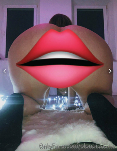 Nacktes geleaktes OnlyFans-Foto von Blondieasmr