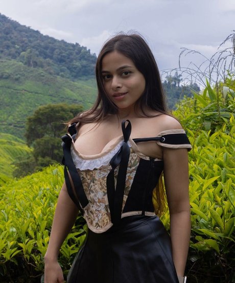 Nacktes geleaktes OnlyFans-Foto von Ashwitha
