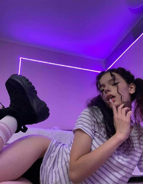 Nacktes geleaktes OnlyFans-Foto von Shawtnees