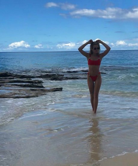 Ella Purnell