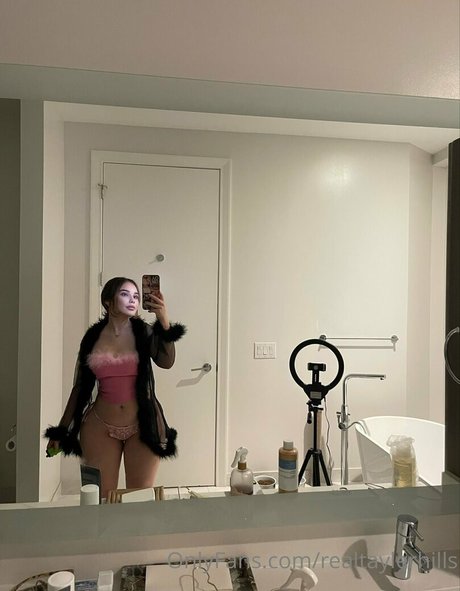 Nacktes geleaktes OnlyFans-Foto von Realtaylerhills