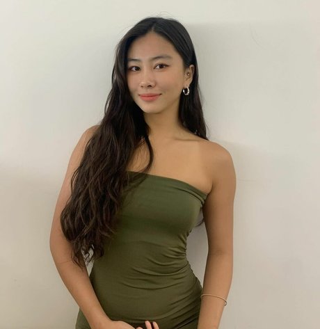 Nacktes geleaktes OnlyFans-Foto von Mhyochi