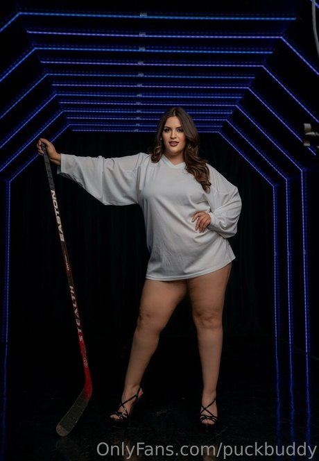 Nacktes geleaktes OnlyFans-Foto von Puckbuddy