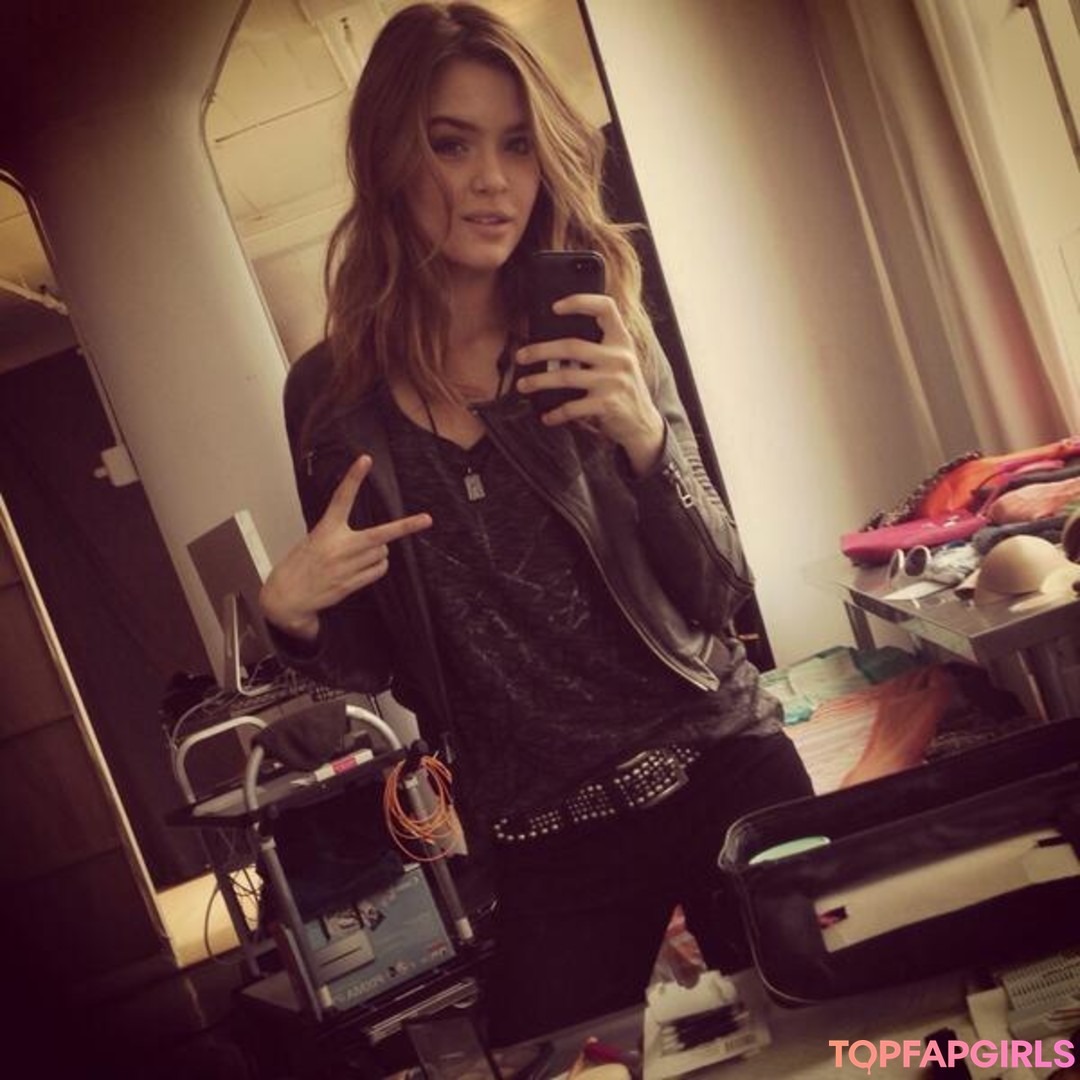 Nacktes geleaktes OnlyFans-Foto von Josephine Skriver #1458