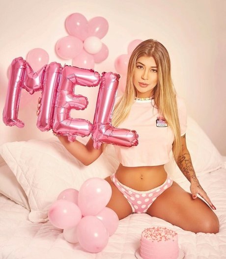 Nacktes geleaktes OnlyFans-Foto von Deborah Meel