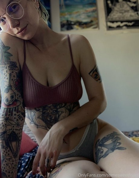 Nacktes geleaktes OnlyFans-Foto von Somesweetfruits