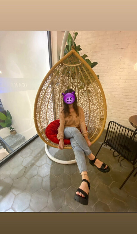 Nacktes geleaktes OnlyFans-Foto von Feetbecks