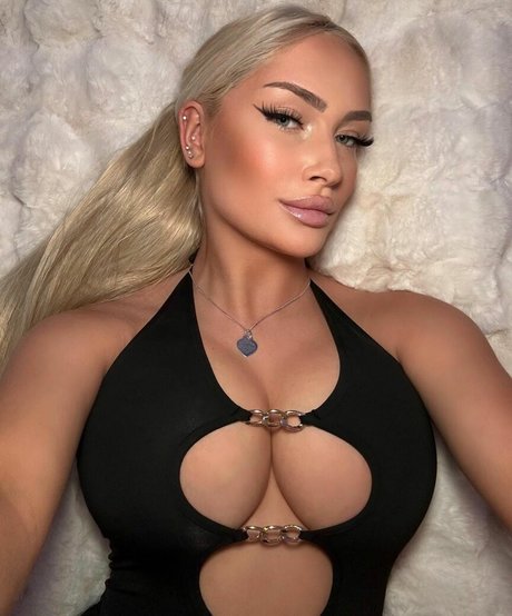 Nacktes geleaktes OnlyFans-Foto von Luisaa
