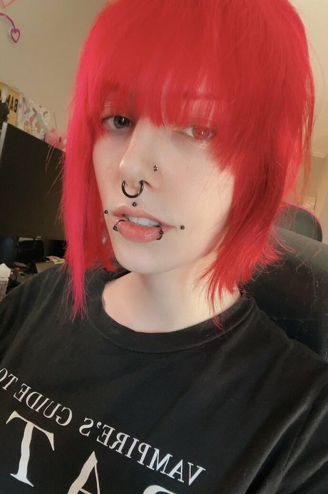 Nacktes geleaktes OnlyFans-Foto von Ecchievement