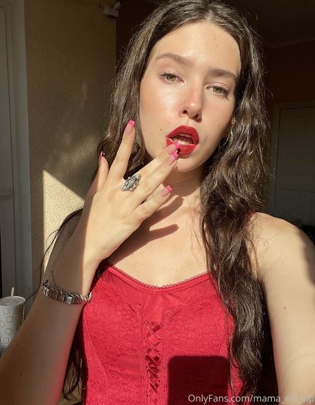 Nacktes geleaktes OnlyFans-Foto von Yourelli