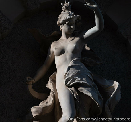 Nacktes geleaktes OnlyFans-Foto von Viennatouristboard