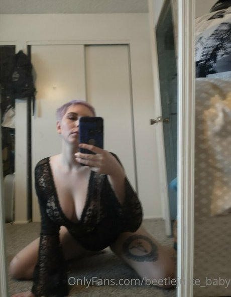 Nacktes geleaktes OnlyFans-Foto von Beetlejuicebaby
