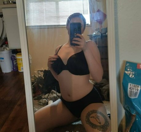 Nacktes geleaktes OnlyFans-Foto von Beetlejuicebaby