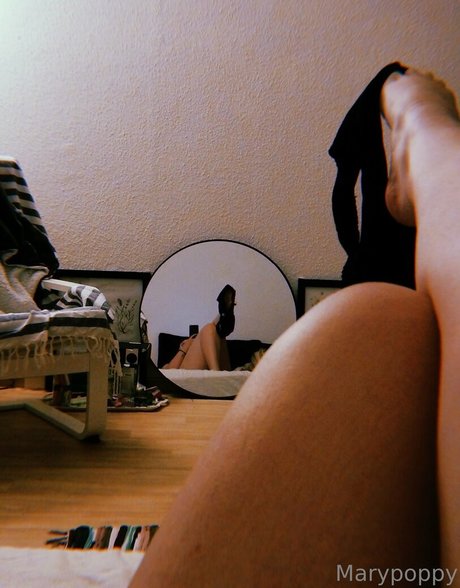Nacktes geleaktes OnlyFans-Foto von Marypoppy