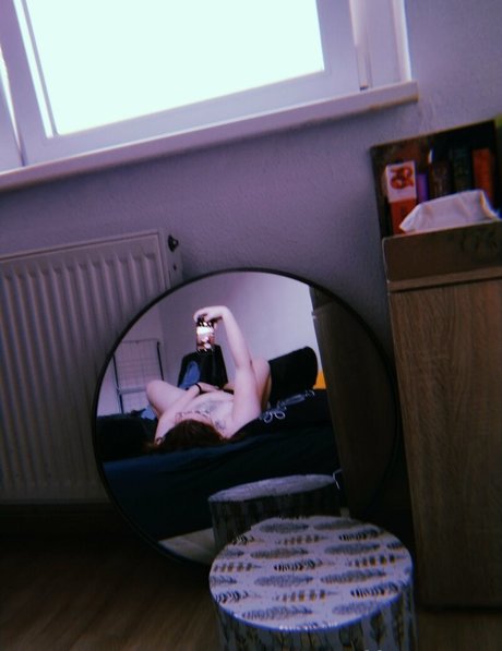 Nacktes geleaktes OnlyFans-Foto von Marypoppy