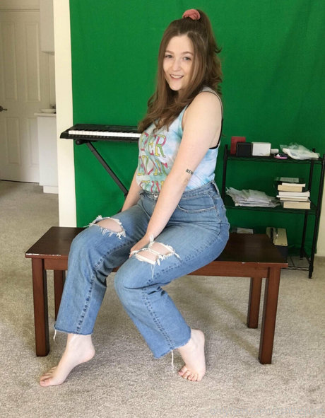 Ashleejune