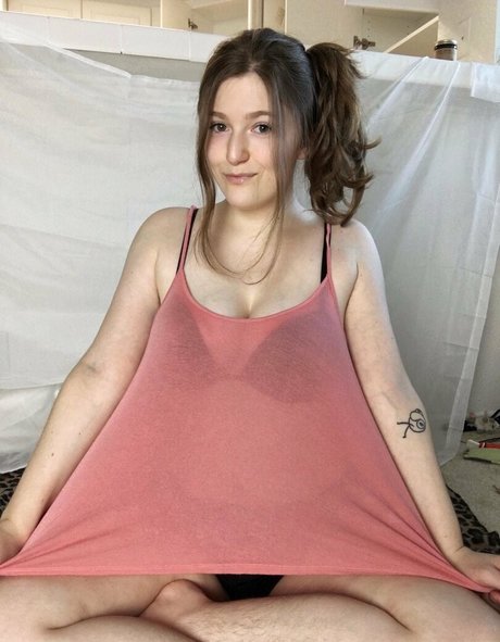 Nacktes geleaktes OnlyFans-Foto von Ashleejune