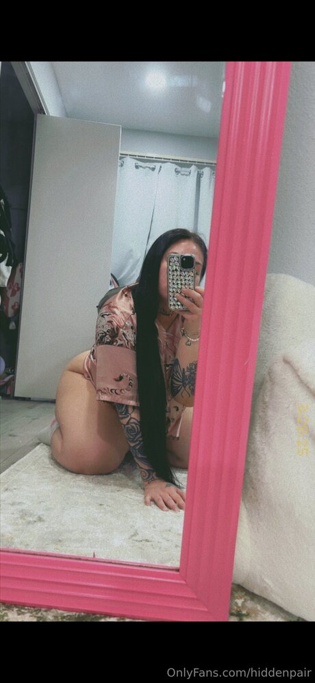 Nacktes geleaktes OnlyFans-Foto von Hiddenpair