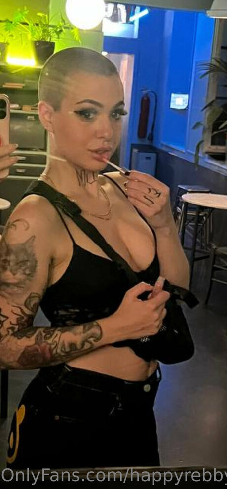 Nacktes geleaktes OnlyFans-Foto von Happyrebby