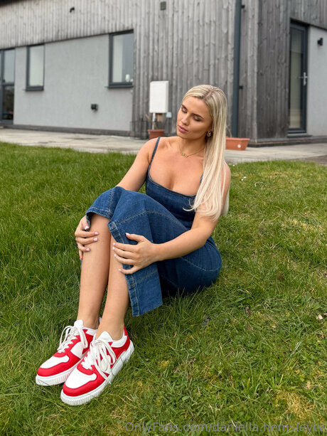 Daniella Hemsleytv