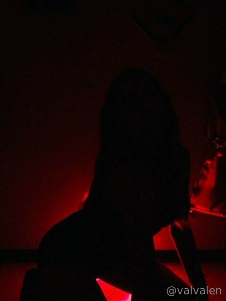 Nacktes geleaktes OnlyFans-Foto von Valvalen