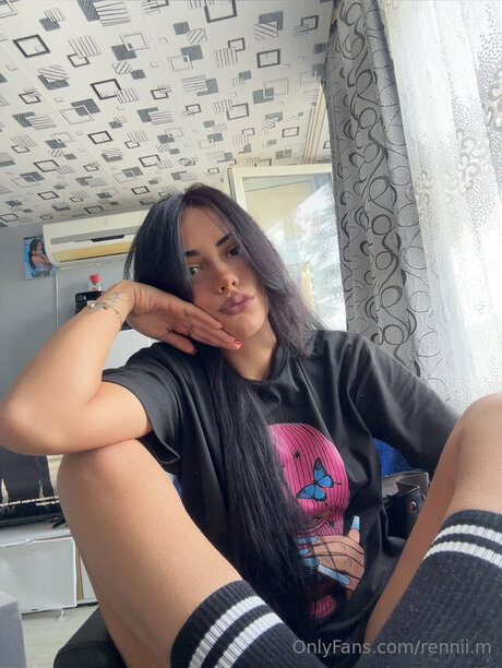 Rennii M
