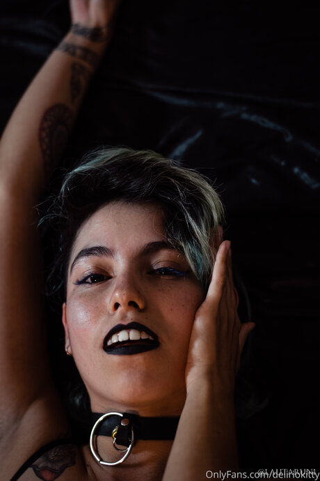 Nacktes geleaktes OnlyFans-Foto von Mistress Delirio