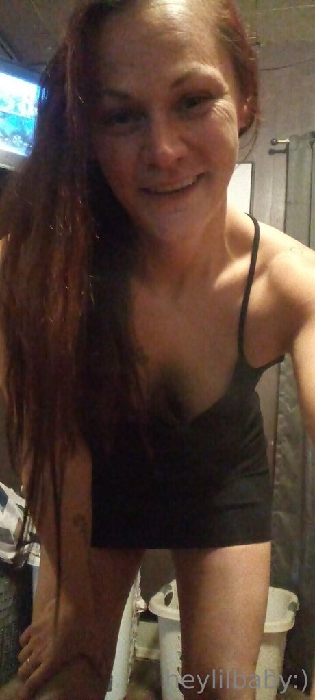 Nacktes geleaktes OnlyFans-Foto von Heylilbaby