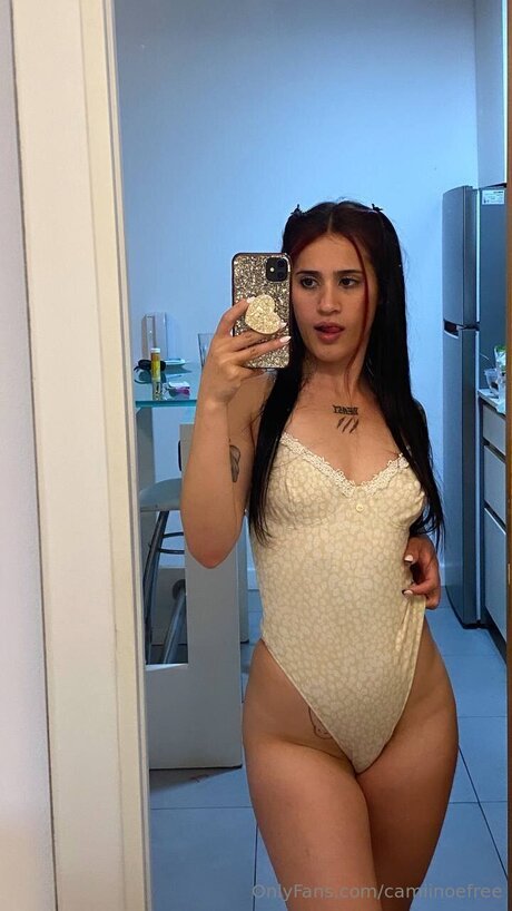 Nacktes geleaktes OnlyFans-Foto von Camiinoefree