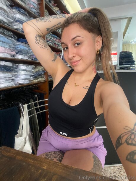 Nacktes geleaktes OnlyFans-Foto von Ceciikiss
