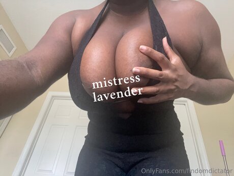 Nacktes geleaktes OnlyFans-Foto von Findomdictator